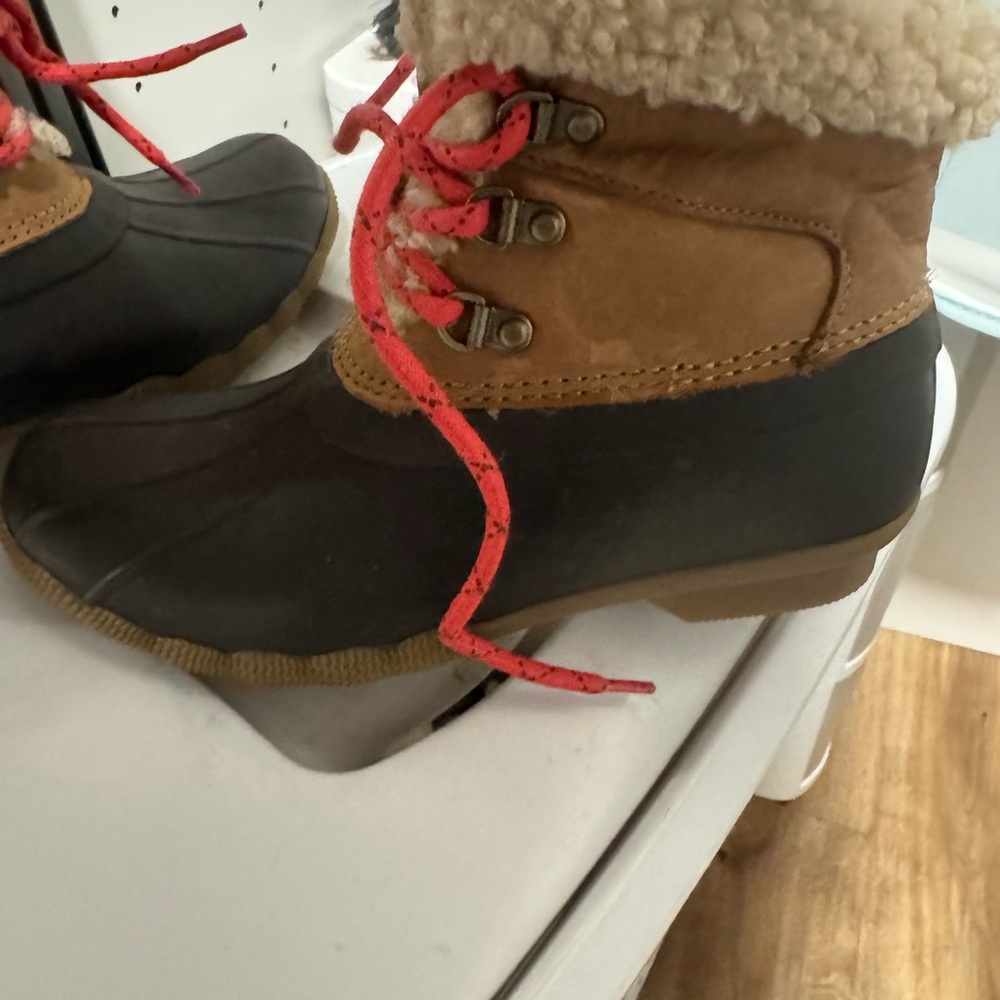 Sperry Women's Fleece-Lined Footwear